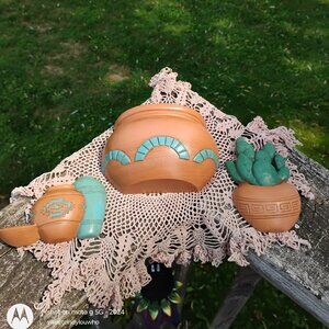 Burwood brand southwestern vintage wall decor set 3 plastic terra cot pots 90s